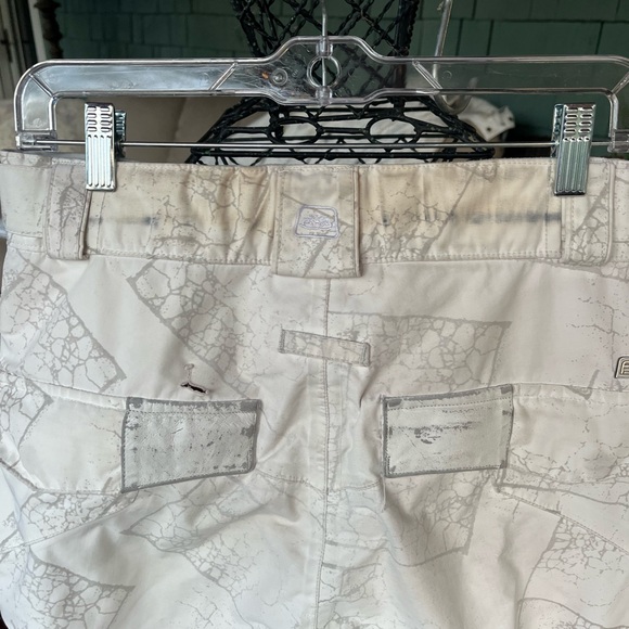 Fabulous 686 men’s snowboard/ski jacket and pants. Size small. Selling together - Picture 12 of 15